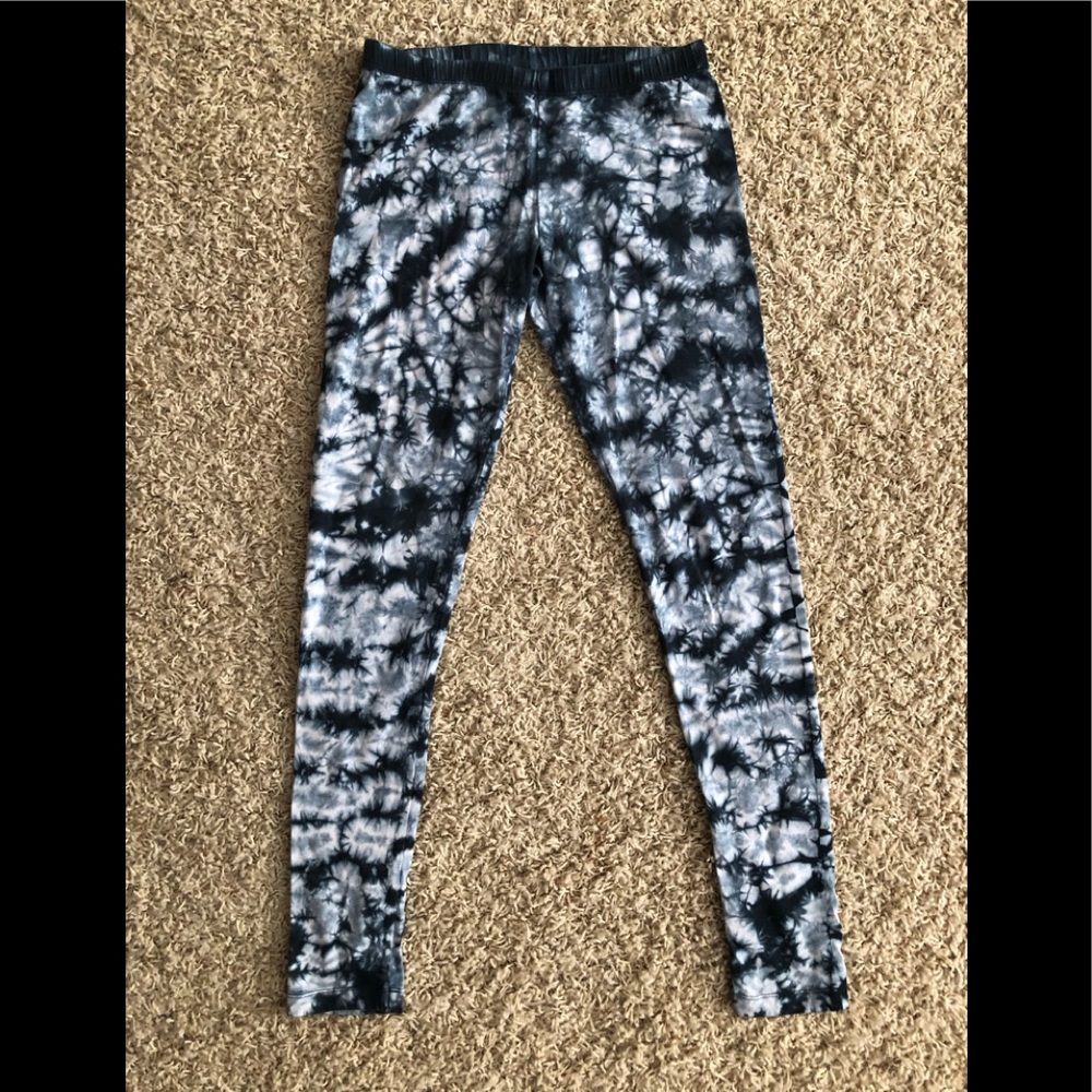 Women’s size small mossimo tie dye leggings